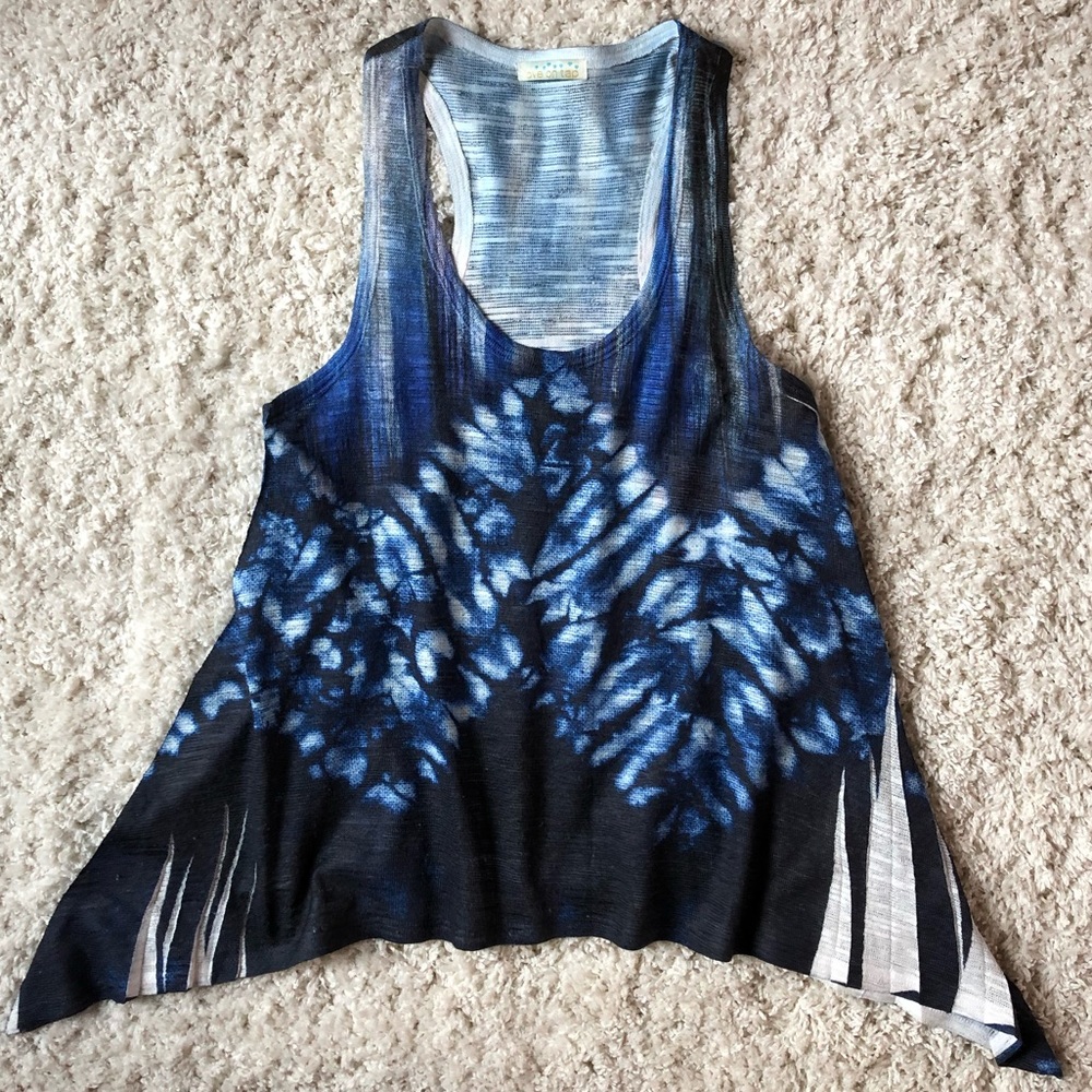 Tie Dye Crop LOVE ON TAP S Tank Top Blue